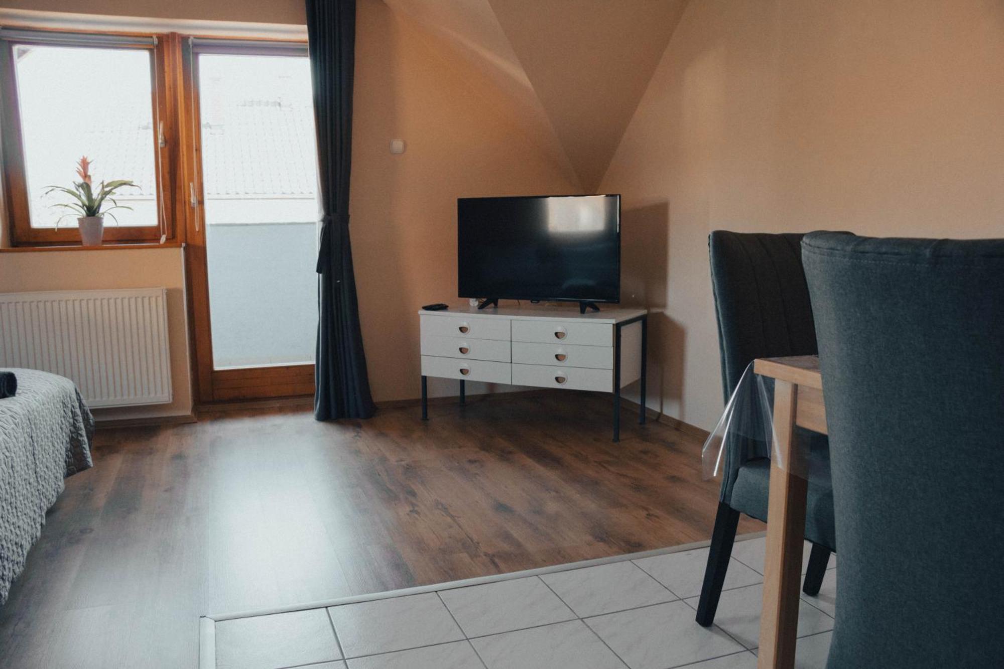 Casa Galliera - Apartment Kestel Dış mekan fotoğraf