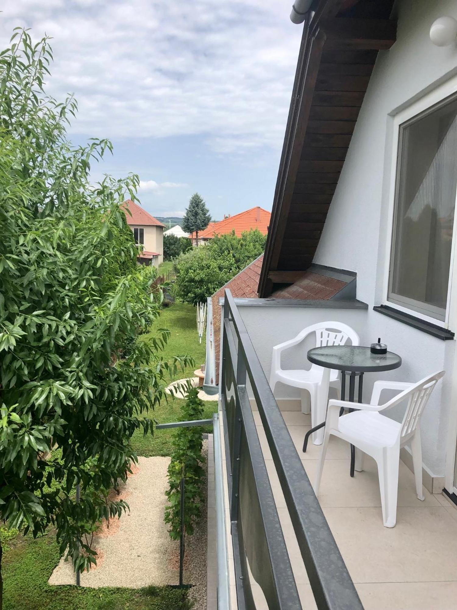 Casa Galliera - Apartment Kestel Dış mekan fotoğraf